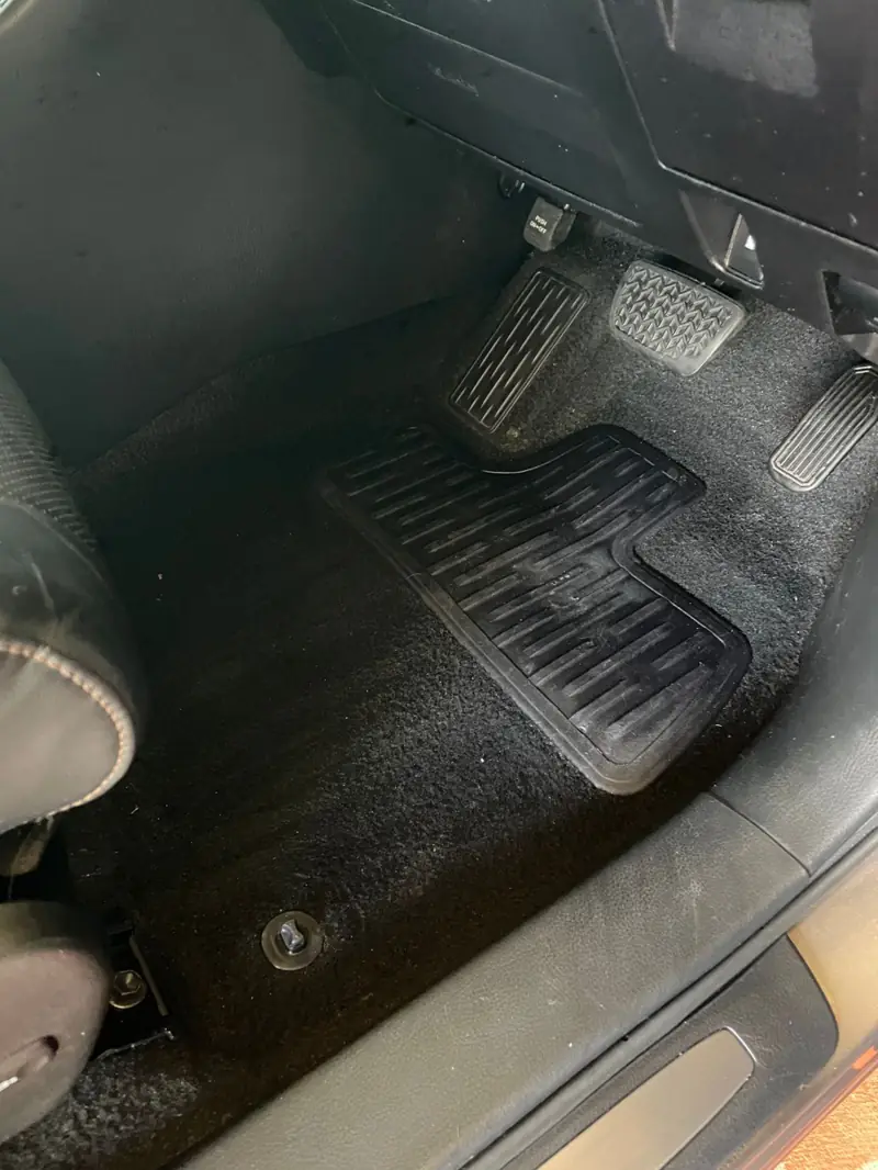 Car detailing in North Sydney: rubber floor mat after cleaning