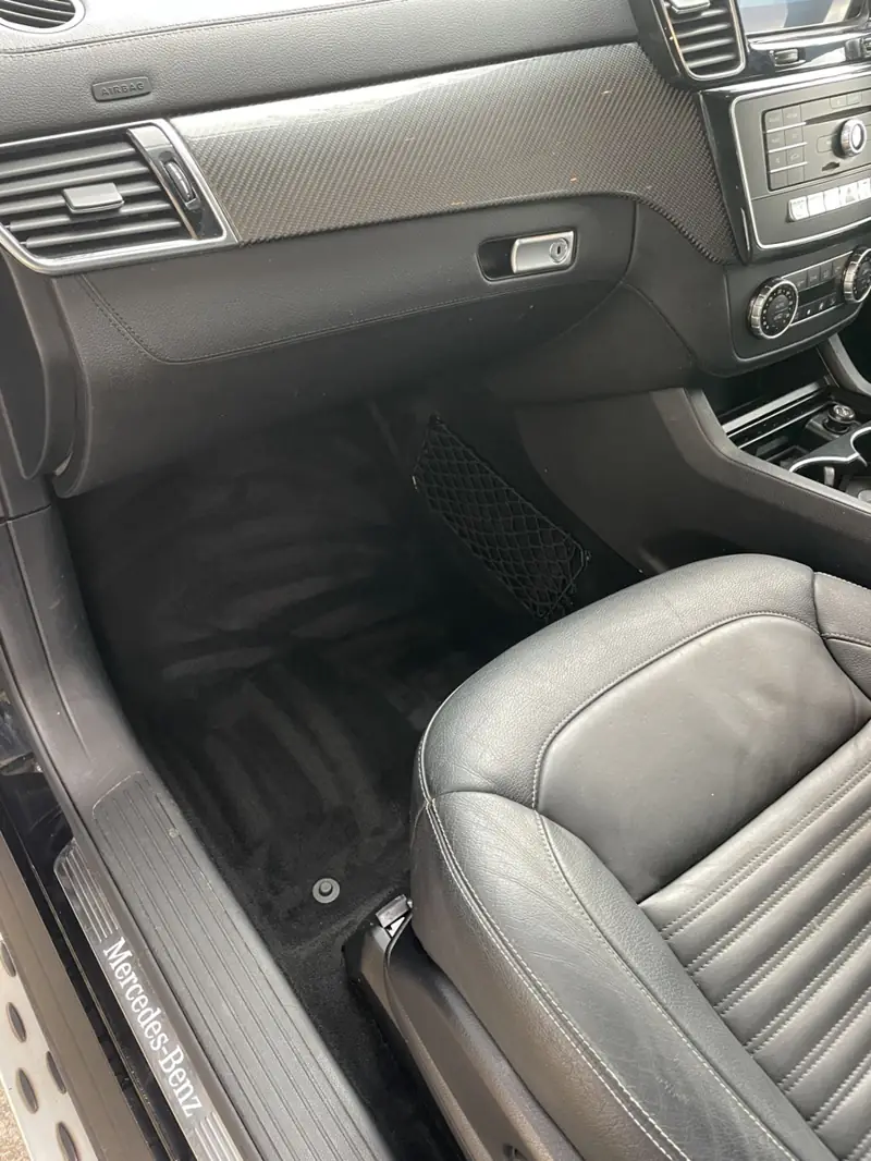 Car detailing in Cranebrook: Mercedes front seats after cleaning