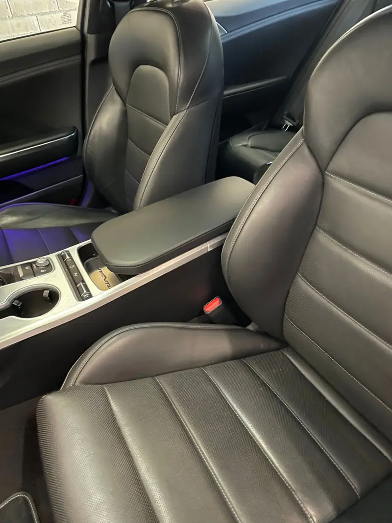 Car detailing in Waverley: leather sports seats after cleaning