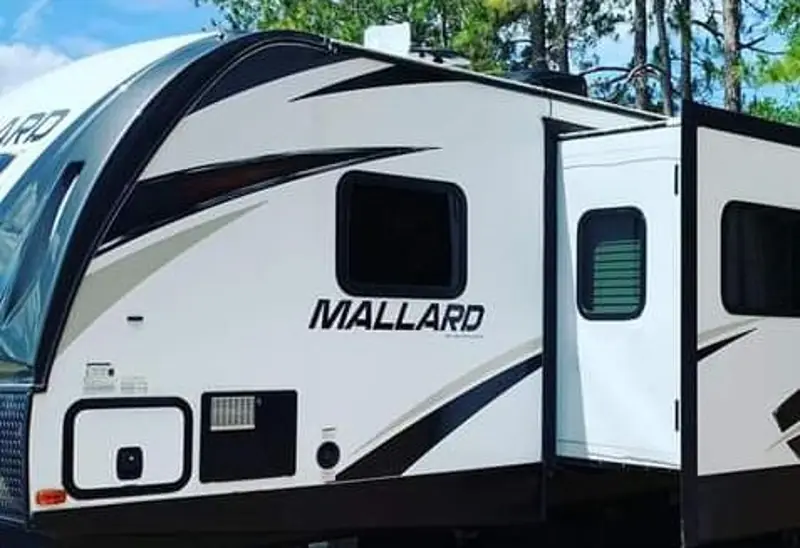 Caravan Ceramic Coating vs Wax: Which Lasts Longer?