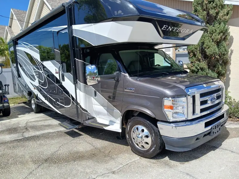 Caravan protection in Wilton: caravan with a protected finish