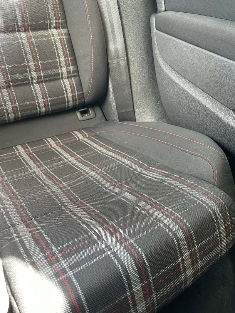 Clean cloth seat